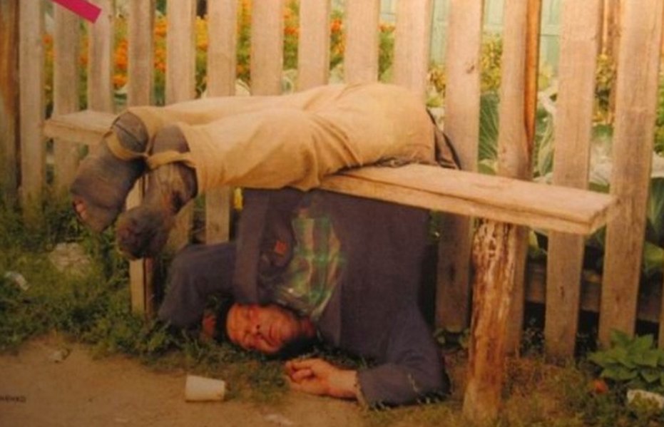 20-of-the-funniest-photos-of-drunk-people-10